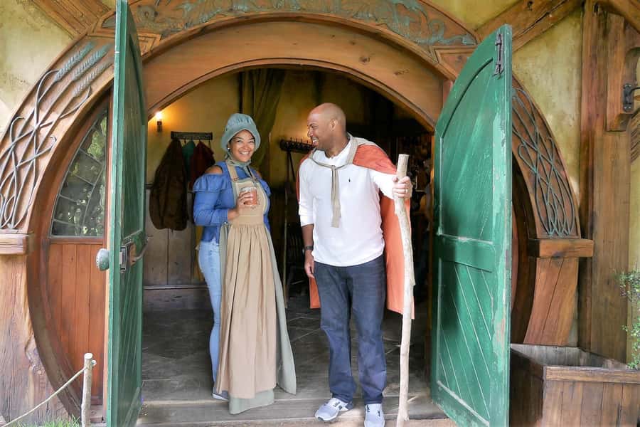 From Auckland: Hobbiton & Waitomo Caves Full-Day Trip - Final call: book it for ease, not for spare time