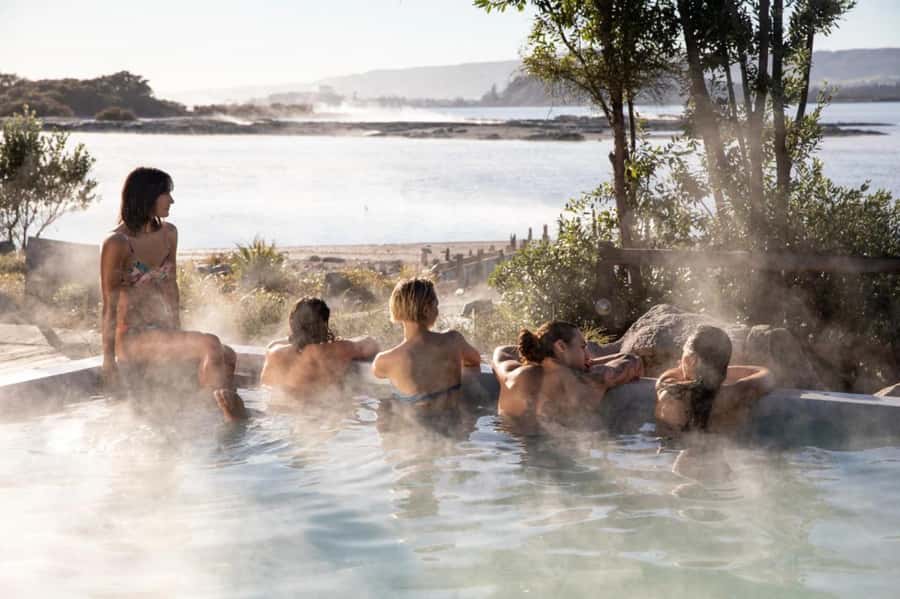 From Auckland: Rotorua Te Puia, Haka & Polynesian Spa Tour - How this compares with visiting Rotorua independently
