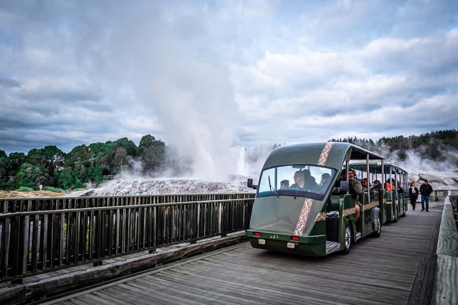 From Auckland: Rotorua Te Puia, Haka & Polynesian Spa Tour - Booking advice and final verdict