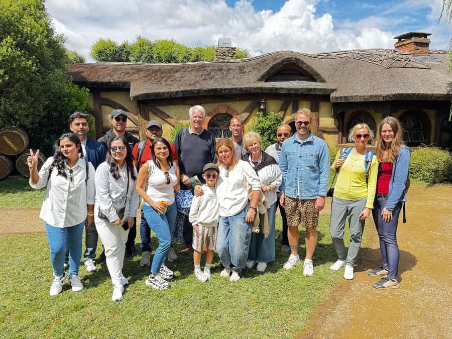 From: Auckland: Rotorua via Hobbiton Tour One Way Tour - Key points at a glance