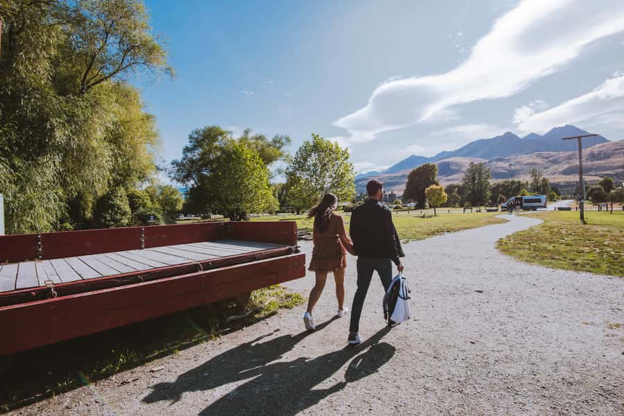 From Queenstown: Glenorchy and Paradise Scenic Half-Day Tour - Guides are central to the experience