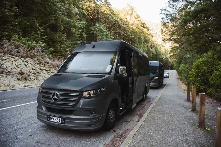 From Queenstown: Milford Sound Business Class with Cruise - The five-course menu on the fiord