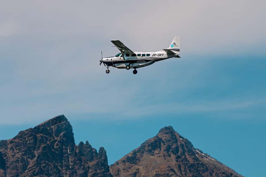 From Queenstown: Milford Sound Flight and Cruise with Lunch - Queenstown departure and the 12-seat Cessna