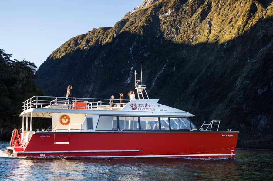 From Queenstown: Milford Sound Flight and Nature Cruise - What is included, and what you should bring