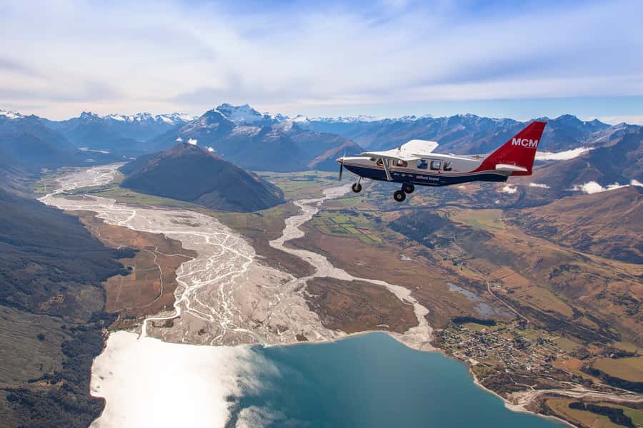 From Queenstown: Scenic Flight to Milford Sound - Over Central Otago and Lake Wakatipu