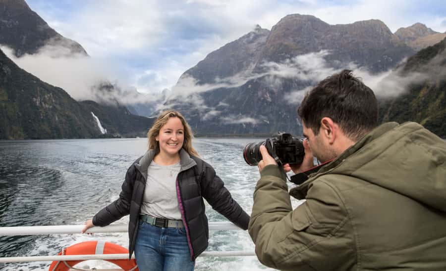 From Te Anau: Milford Sound Cruise & Scenic Coach Tour - Lunch, Wi-Fi, and the $128 value