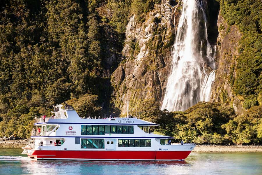 From Te Anau: Milford Sound Cruise & Scenic Coach Tour - Mirror Lakes and the first photo stop