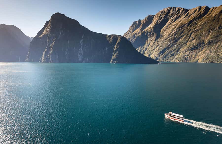 From Te Anau: Milford Sound Premium Bus Tour and Cruise - Arriving at Milford Sound and boarding the catamaran