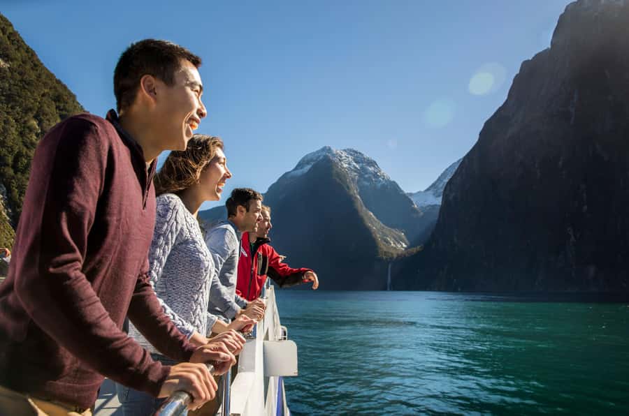 From Te Anau: Milford Sound Premium Bus Tour and Cruise - Waterfalls, seals, dolphins, and penguins
