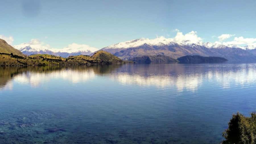 From Wanaka: Ruby Island 1-Hour Cruise and Photo Walk - Returning to the Wanaka waterfront
