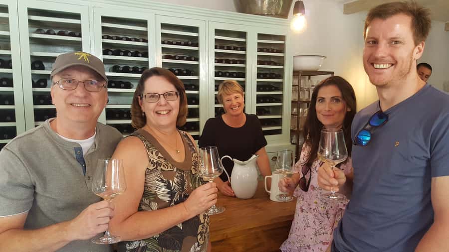 From Wellington: Half-Day Foodie Tour of the Wairarapa - Martinborough wine country in a 75-minute stop