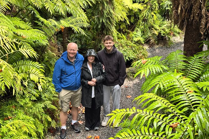 Full-Day Auckland Discovery - Cornwall Park and One Tree Hill slow the pace