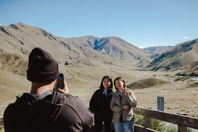 Full-Day Guided Sightseeing Tour of Mount Cook from Queenstown - The guides make a real difference