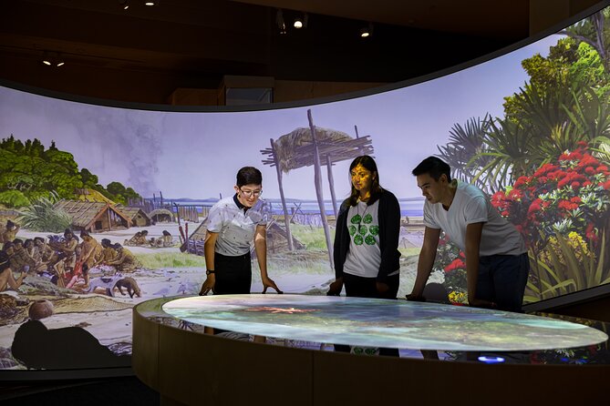 Gallery Highlights Tour and General Admission - The upper-floor war displays and national memory