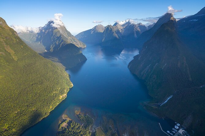 Glacier Galore Helicopter Scenic Flight from Milford Sound - Tutoko Glacier and the snow stop