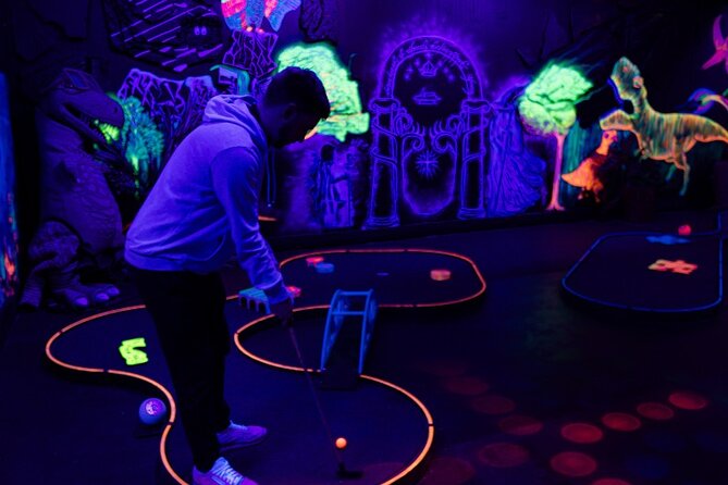 Glow in the Dark Mini Golf in Queenstown - Timing your visit and making the most of it