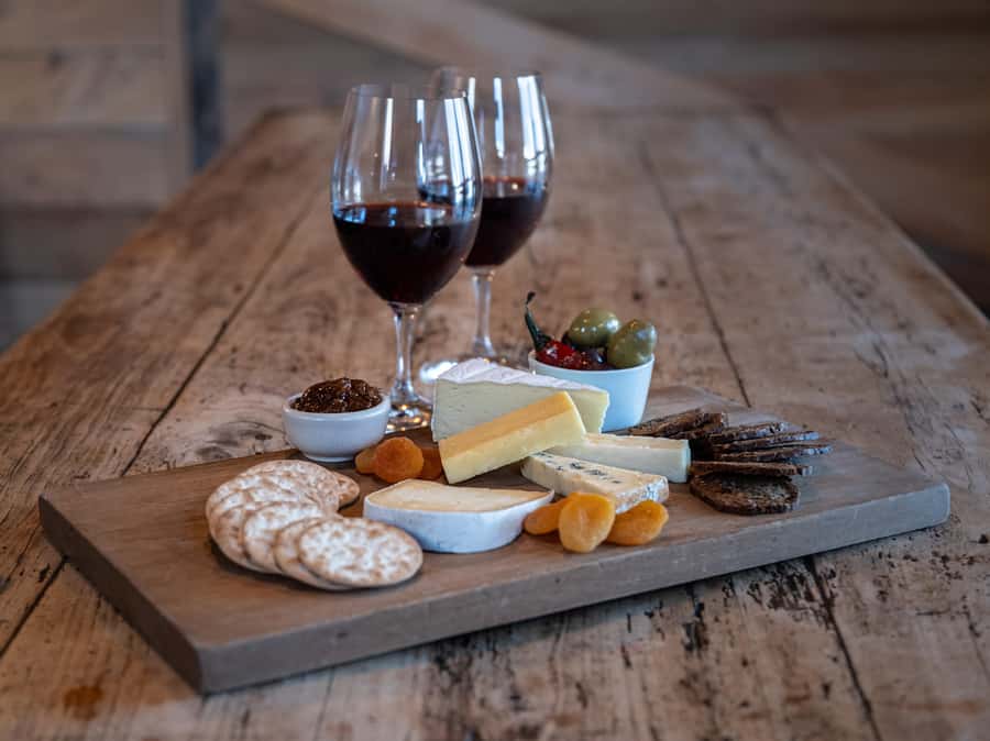 Gourmet Food and Wine Tour with Lunch and Wine Tastings - A barrel-cooked lunch with five matched dishes