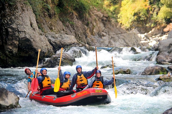 Half Day, Grade 5, White Water Rafting on the Rangitikei River - The first rapids let you find your rhythm
