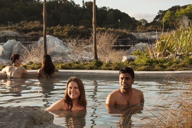 Hell's Gate Mud Bath & Spas - When to go, and what to pack