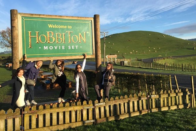 Hobbiton Movie Set Small Group Day Tour from Auckland - Booking details worth checking