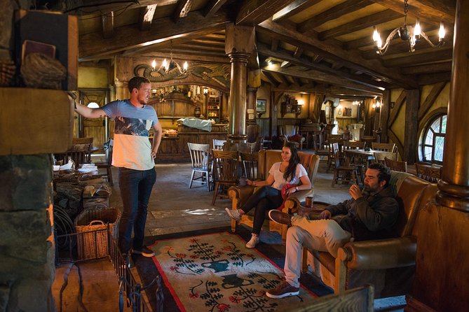 Hobbiton Movie set & Waitomo Caves Small Group Tour From Auckland - The guides make or break a packed schedule
