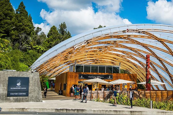 Hobbiton Movie set & Waitomo Caves Small Group Tour From Auckland - Timing, comfort, and what to bring