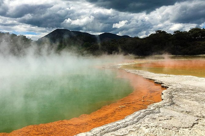 Hobbiton & Rotorua including Wai-O-Tapu - Small Group Tour from Auckland - Rotorua from the road