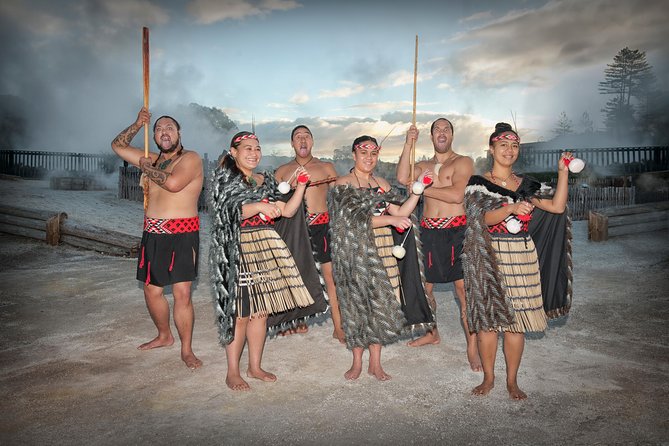 Hobbiton & Rotorua Living Māori Village Private Tour Ex-Auckland - Guides can shape the whole day