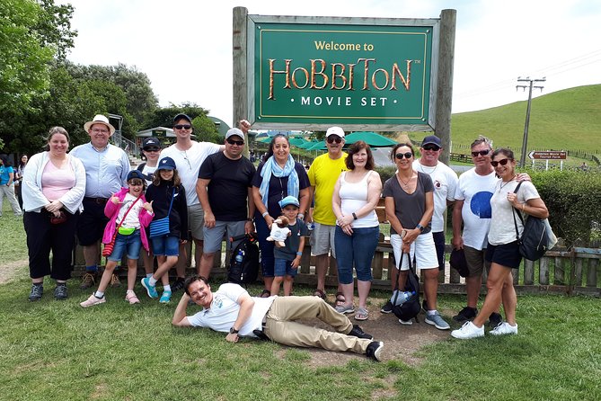 Hobbiton Transport & Tauranga Highlights Excursion from Tauranga - From Tauranga to the Shire
