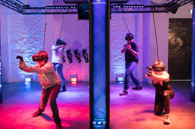 Hologate VR - Multiplayer Virtual Reality - Choosing two games for your group