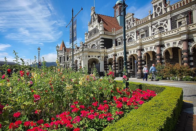 Iconic Shore Excursion: Dunedin City Highlights Tour - Baldwin Street is the tour’s playful highlight