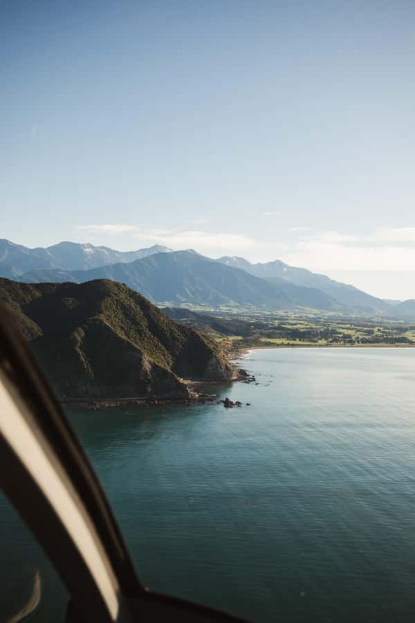Kaikoura: 1-Hour Whale Watching Helicopter Tour - From Kaikōura Airport to the Whale Sanctuary