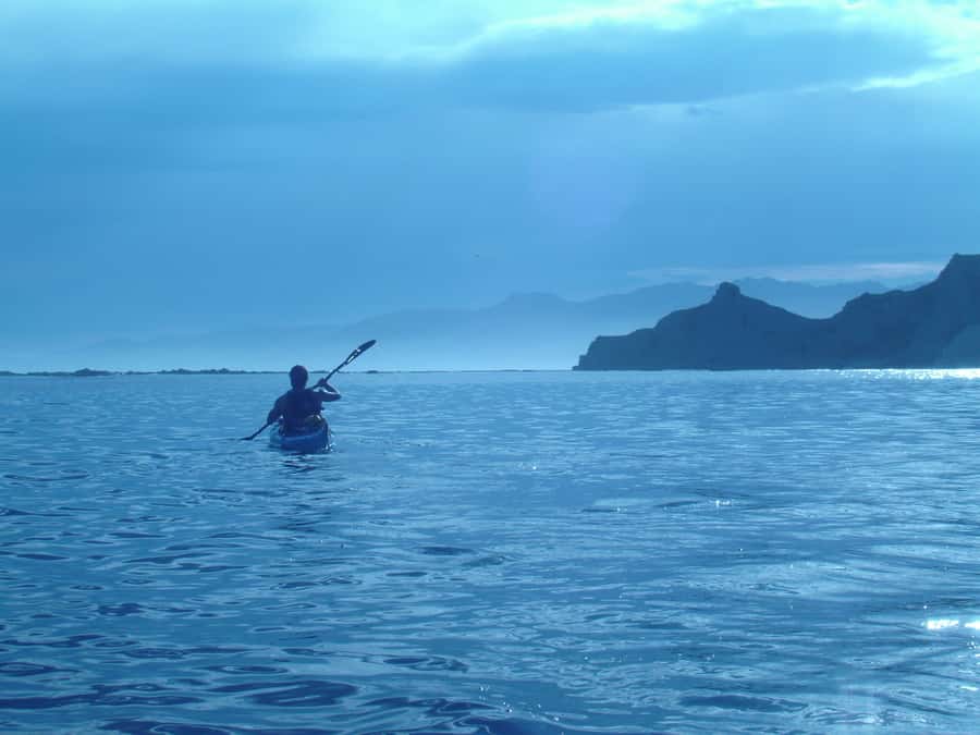 Kaikoura: Sunset Evening Kayaking Tour - Sunset light and the best photo moments