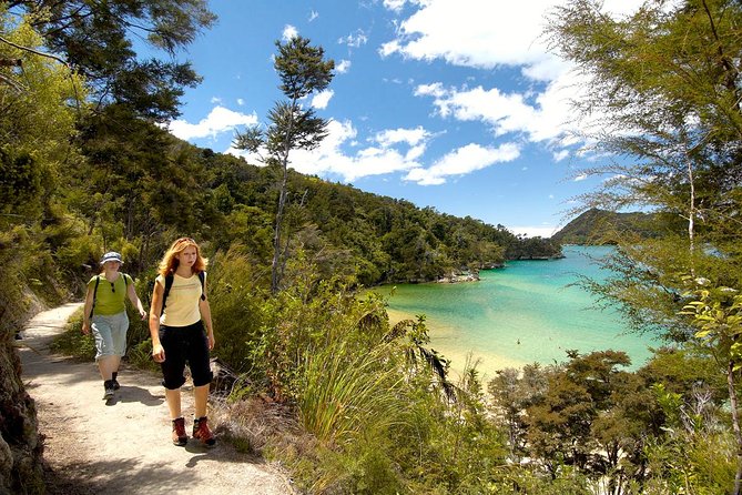Kayak & Walk - Two ways to see Abel Tasman in one day
