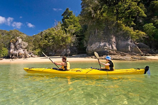 Kayak & Walk - Kayaking back along the islands and coast