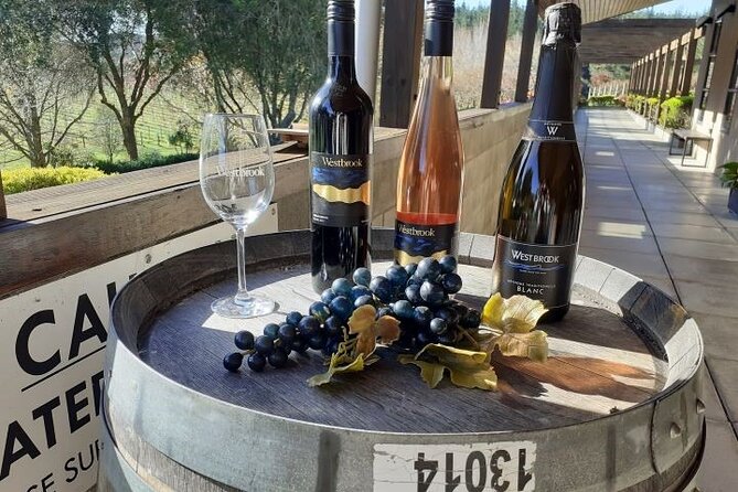Kumeu Winery Boutique Tour with Gourmet Lunch from Auckland - Key details before you book