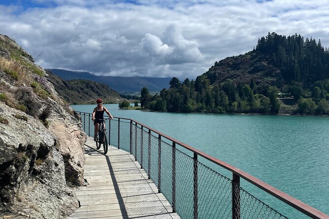Lake Dunstan Cycleway Bike Rental And Return Shuttle - Choosing your pace and motor assistance