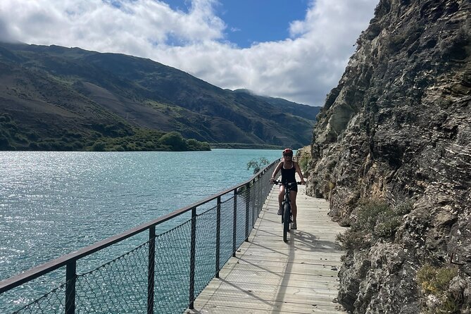 Lake Dunstan Cycleway Bike Rental And Return Shuttle - What the $111.70 price delivers