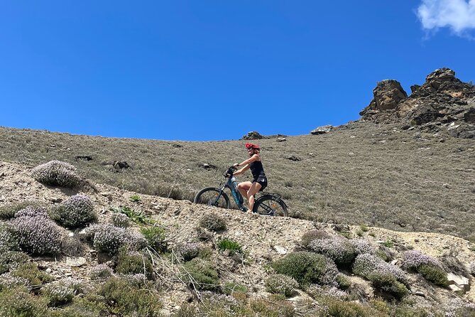 Lake Dunstan Cycleway Bike Rental And Return Shuttle - Cromwell start and the 9:30 am briefing