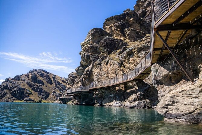 Lake Dunstan Discovery Day Tour by eBike with Shuttle - Finishing at Cromwell Heritage Precinct
