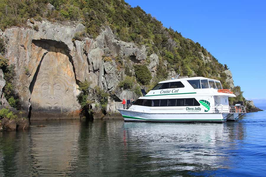 Lake Taupo: 1.5-Hour Māori Rock Carvings Cruise - The 90-minute route across Lake Taupō
