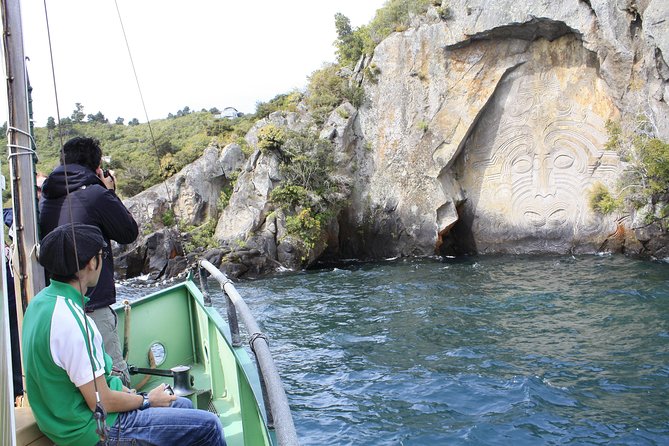 Lake Taupō Māori Rock Carvings Scenic Cruise aboard Ernest Kemp - Why the Mine Bay carvings are worth a boat trip