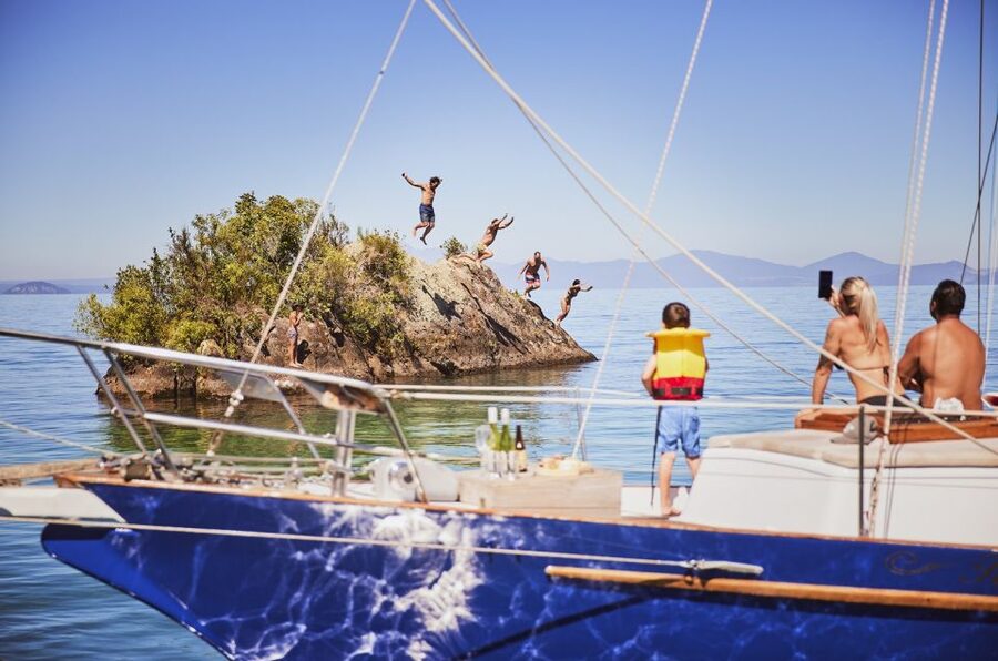 Lake Taupo: Sailboat Trip to the Maori Rock Carvings - Is $35 good value?