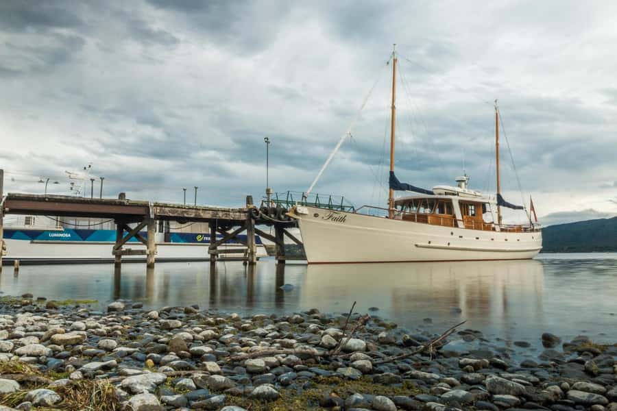 Lake Te Anau: 3-Hour Boat Cruise with Guided Walk - Sailing back across Lake Te Anau
