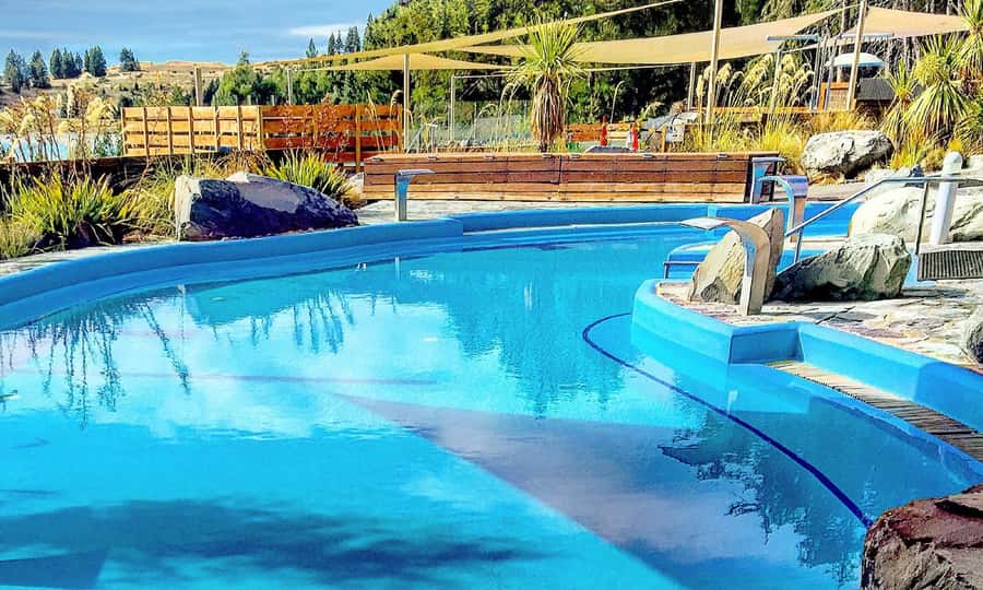 Lake Tekapo: Single Day Multiple Entry Pass for Hot Pools - Who Will Enjoy It Most