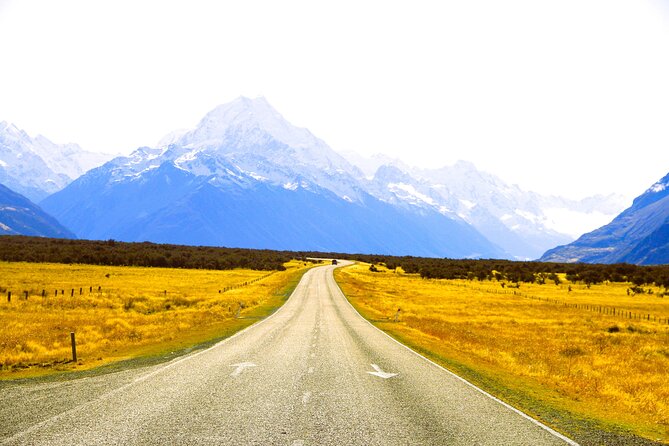 Lake Tekapo Stargazing & Mount Cook 2-Day Tour from Christchurch - Lake Pukaki and the Mackenzie Basin