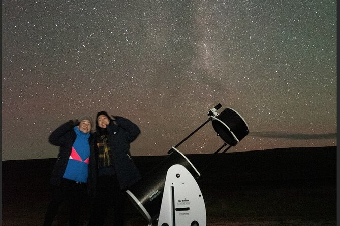 Lake Tekapo Ultimate Stargazing Experience - A small group makes the telescope work better
