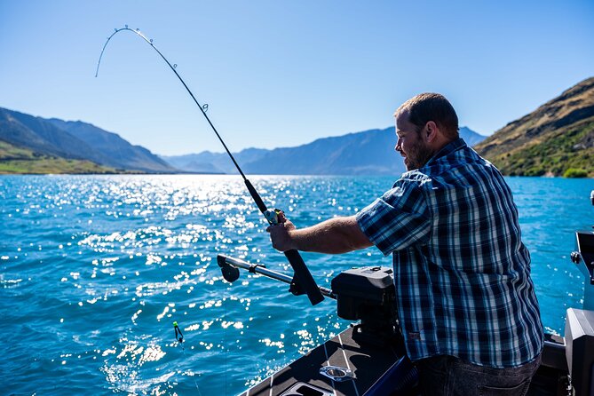 Lake Wakatipu Queenstown: 6 hour Fishing Adventure by Boat - Starting at Frankton Marina for a full day on the lake