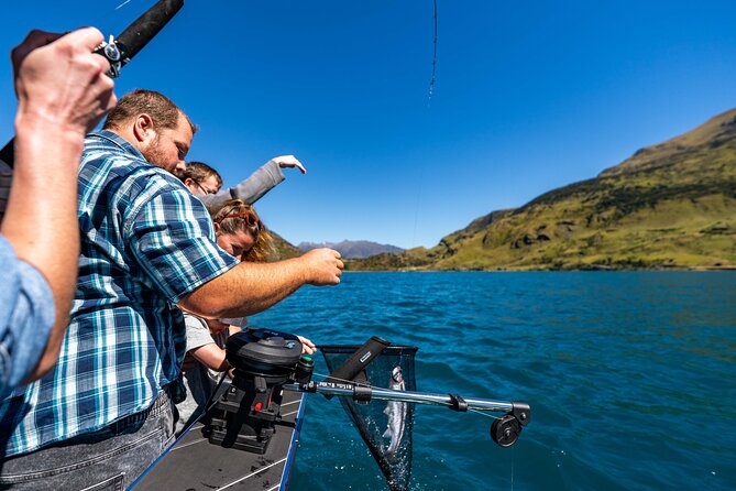 Lake Wakatipu Queenstown: 6 hour Fishing Adventure by Boat - Weather, cancellations, and practical planning