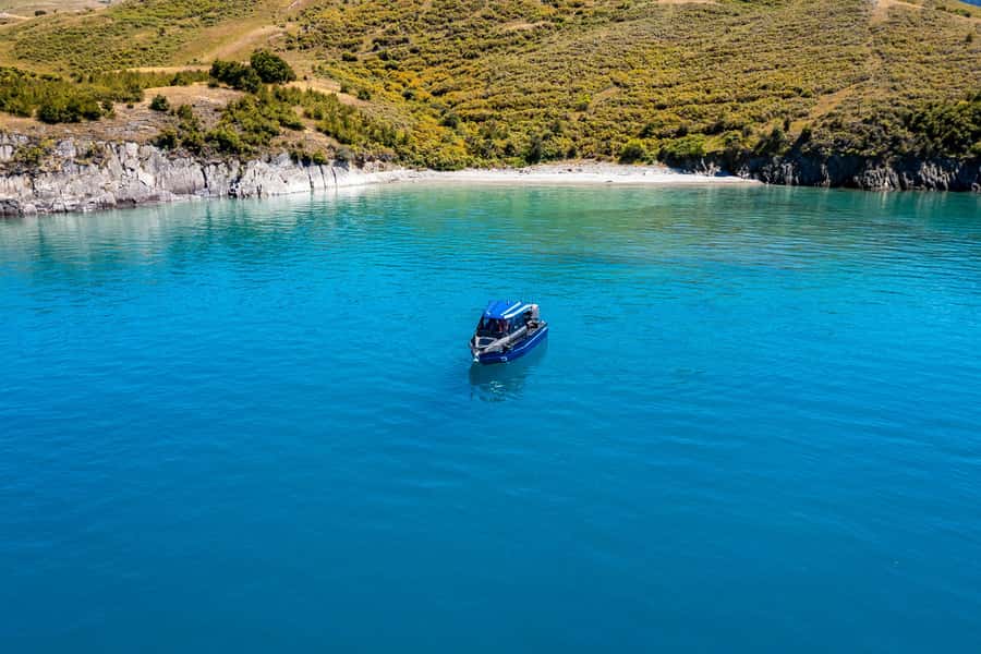 Lake Wānaka: 3 hour Fishing Adventure by Boat - Should you book the Lake Wānaka fishing adventure?